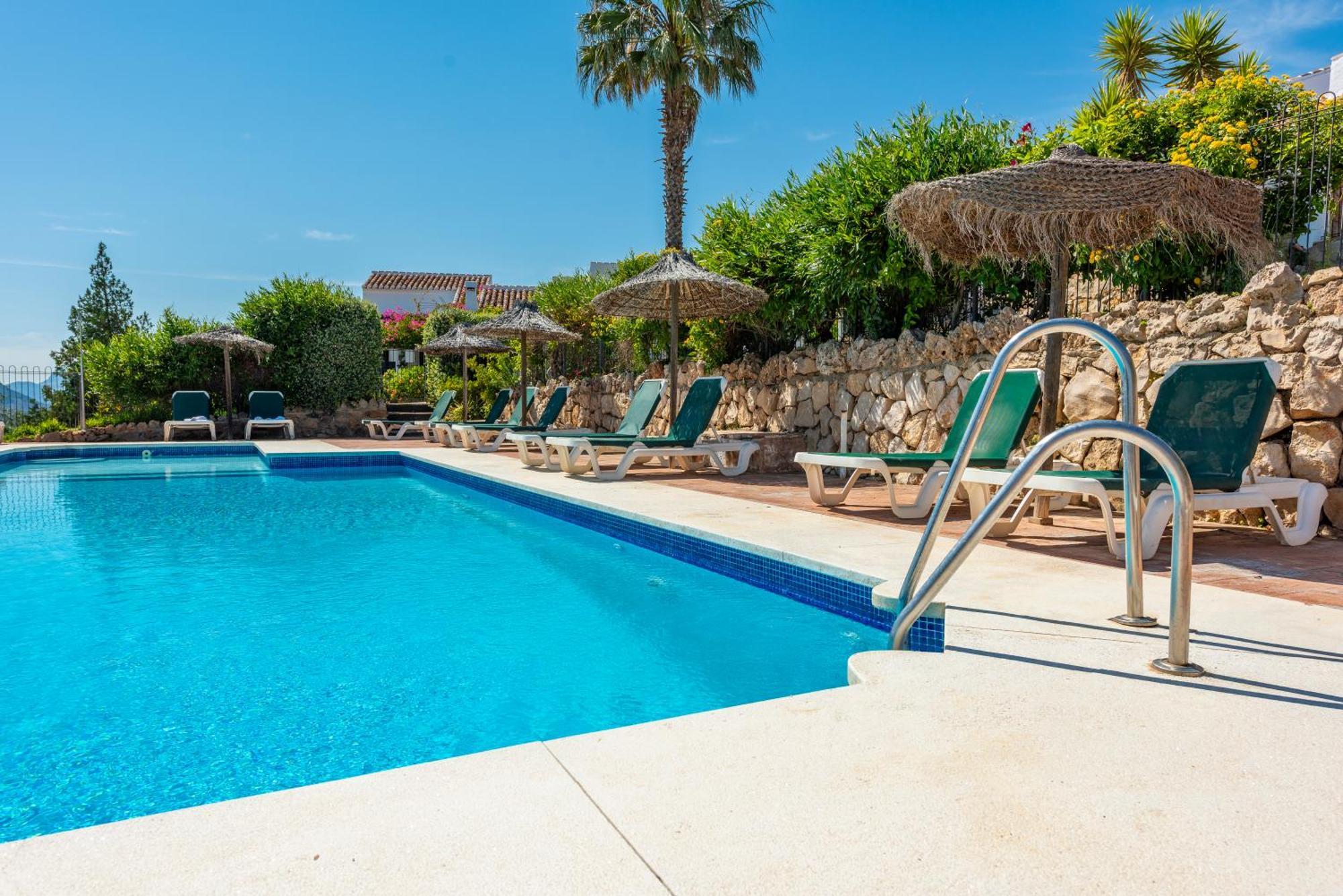 Cantueso Holiday Park Periana Exterior foto